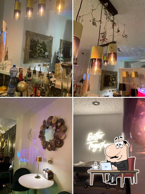 Siediti a un tavolo di Blanco Café