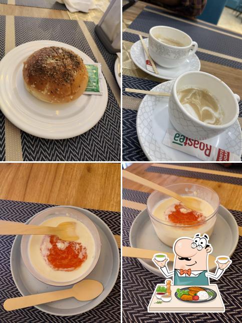 Creme brulee at meAme Cafe
