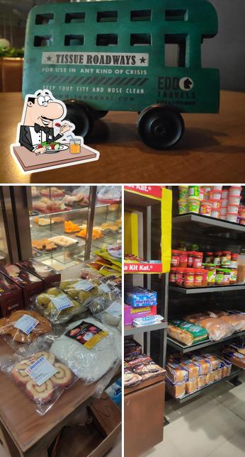 The photo of Honest Bakery Restaurant Kuriachira’s food and exterior