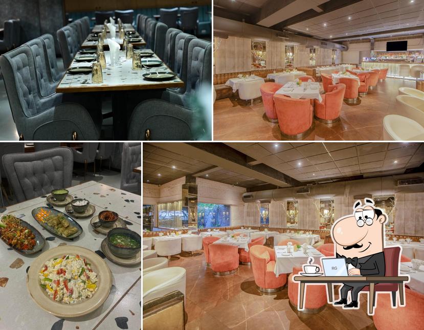 The interior of ACP EXPRESS RESTAURANT & BAR BY AIRPORT CENTRE POINT