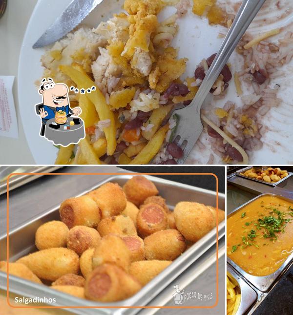 Comida em Restaurante Fogão de Minas