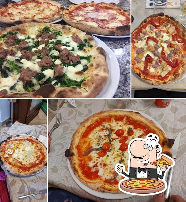 Scegli tra le svariate varianti di pizza