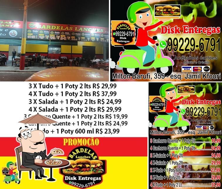O exterior do Bardelas Lanches, Restaurante e Delivery