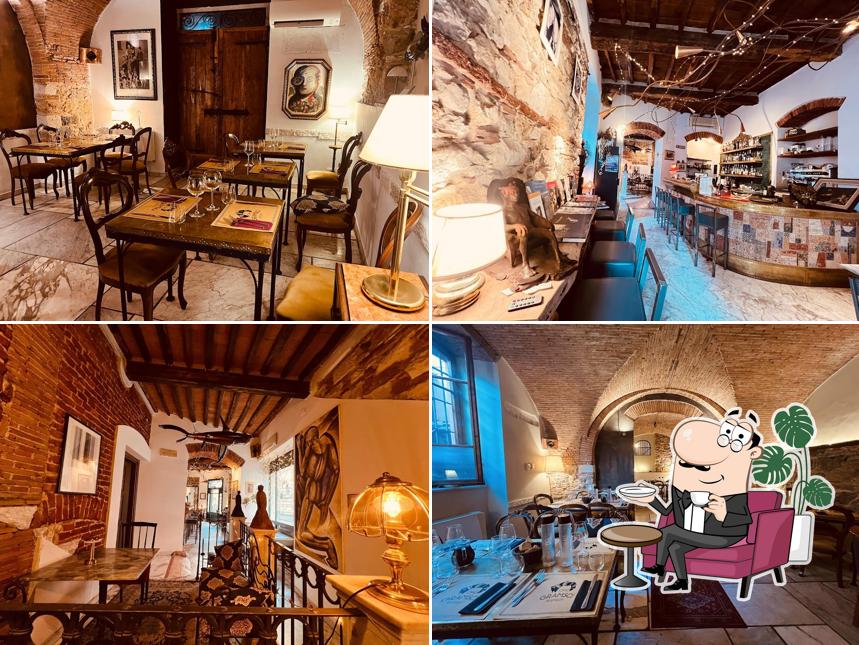 Dai un'occhiata agli interni di Gramsci Bistrot