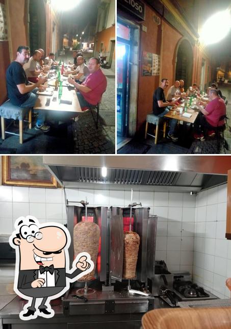 Gli interni di Delizioso kebab pizza