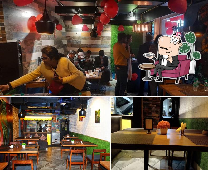 Check out how Foodaholic Cafe looks inside