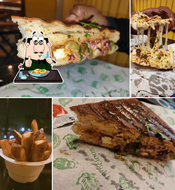 Food at Brunchiz Pizza