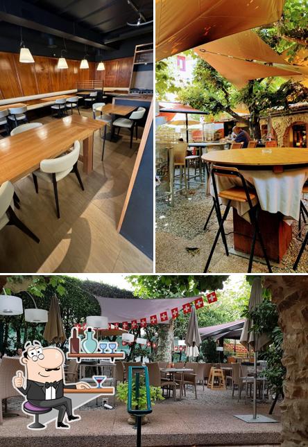 Siediti a un tavolo di La Croix Verte