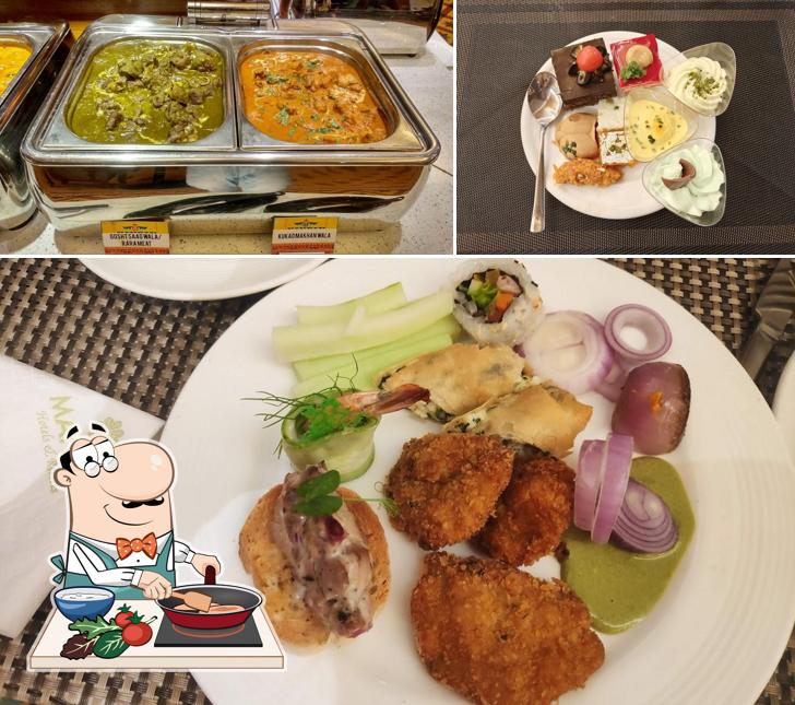 Chicken curry at MAYFAIR Lagoon, Bhubaneswar