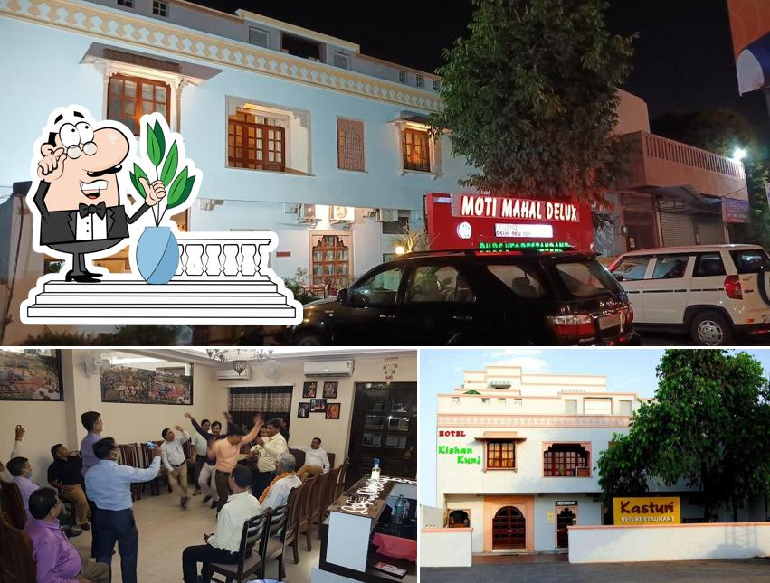 Among different things one can find exterior and interior at Moti Mahal Delux