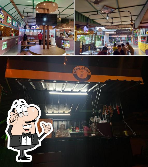 The interior of Oru chayaa