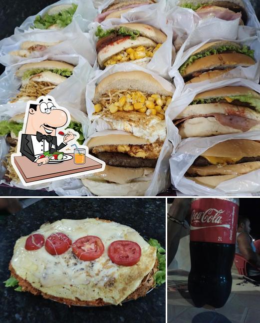 MEGA LANCHES