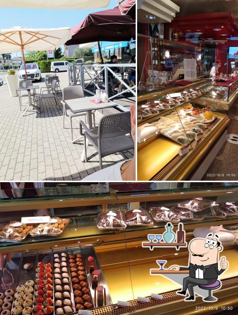 Dai un'occhiata agli interni di Pasticceria Belvedere