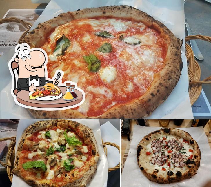 A Divina Vietri Pizzeria Marinara, puoi provare una bella pizza