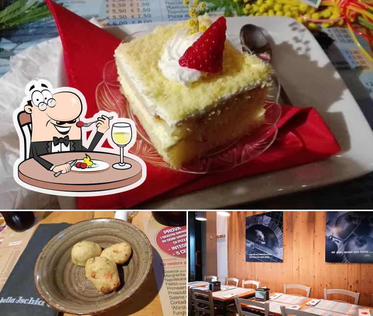 La cibo e interni del ristorante