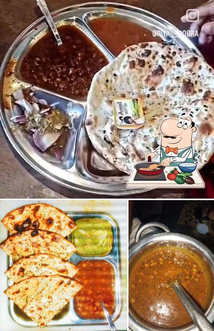 Chicken curry at The Naan Cafe