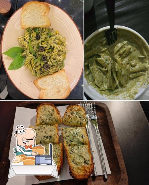 Garlic bread at Koa Café