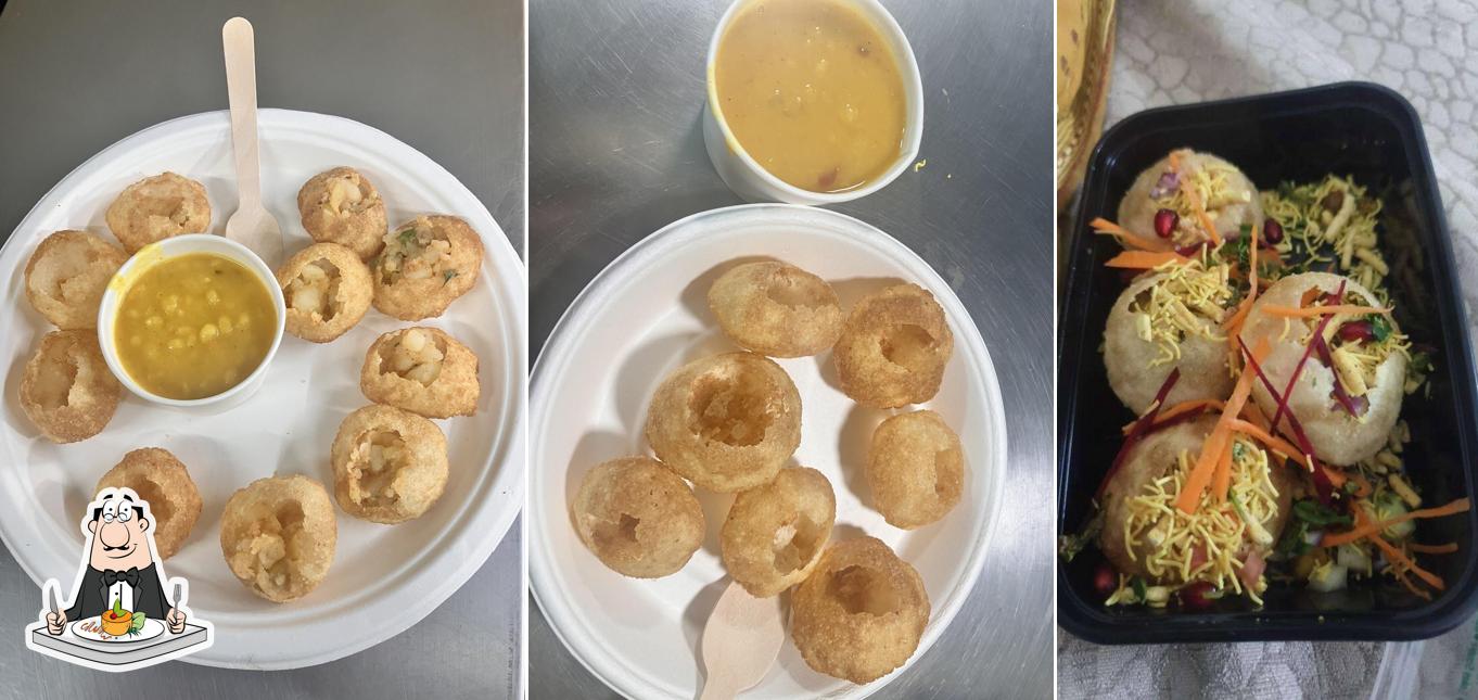 Food at Teekhi Puri