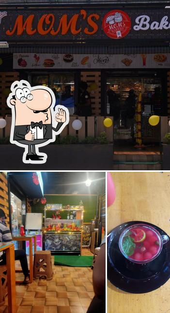 Look at the image of Mom's bakery