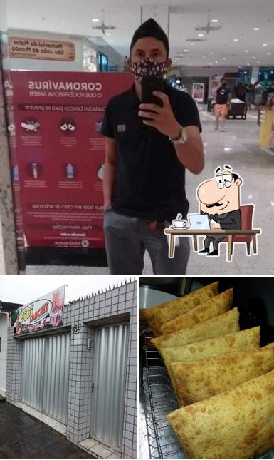 O interior do Seu Bibi Pastelaria