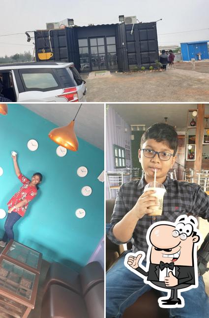 Here's a pic of moon light restaurant