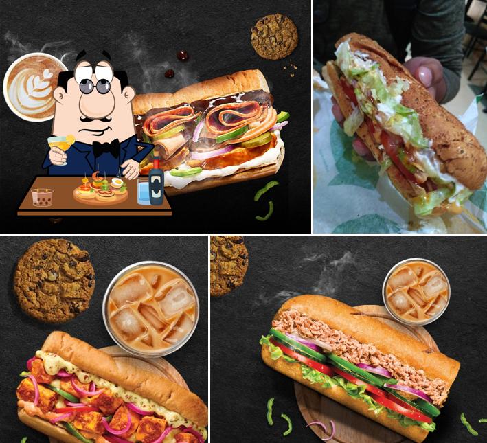 Order a sandwich at Subway Sector 28 Vashi