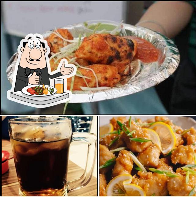 Food at Mad Over Momos