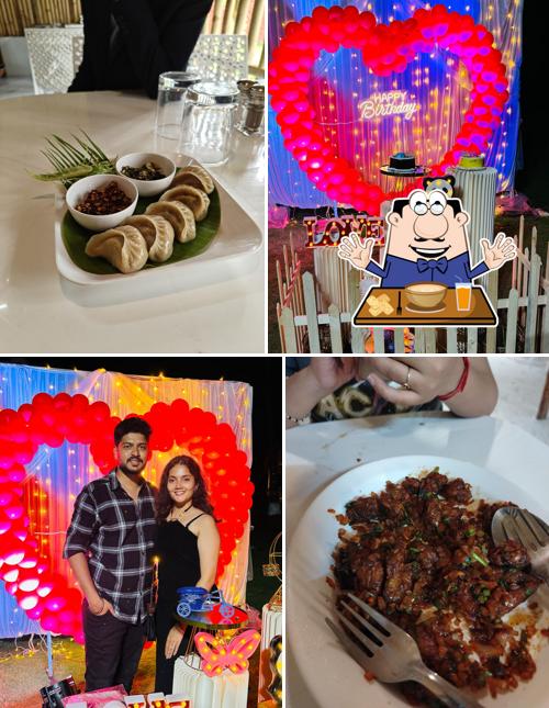 Food at Tamarind Tree Way Side Amenities