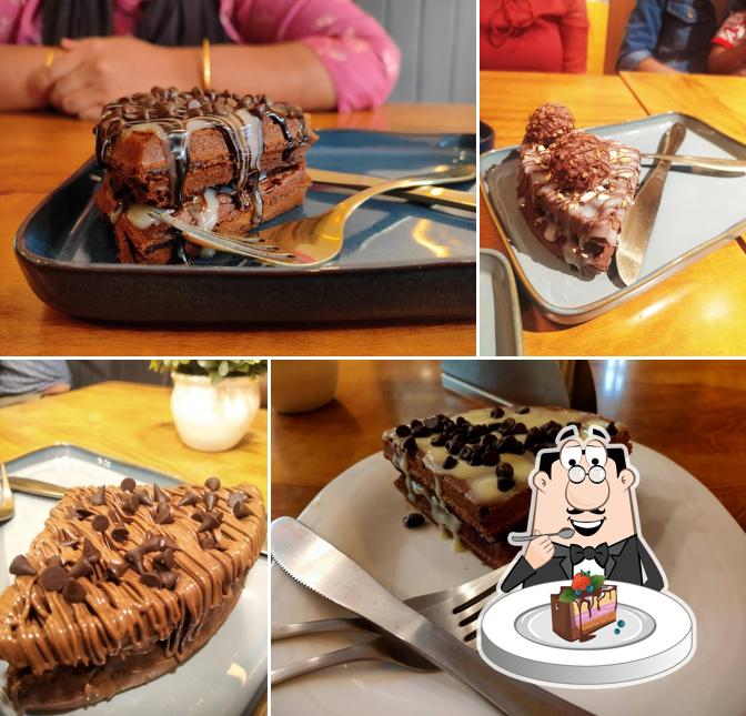 Chocolate cake at Waffee House Trivandrum