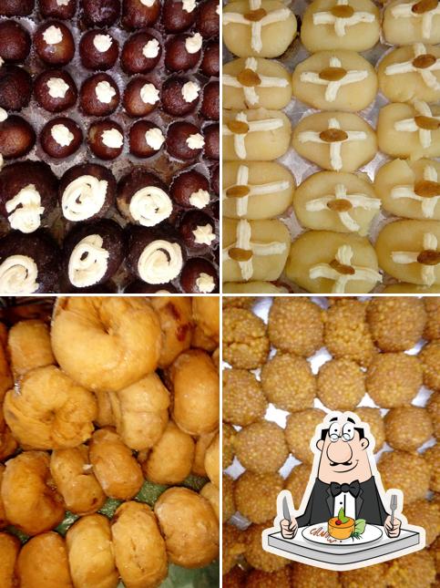 Food at Khushi Misthan Bhandar