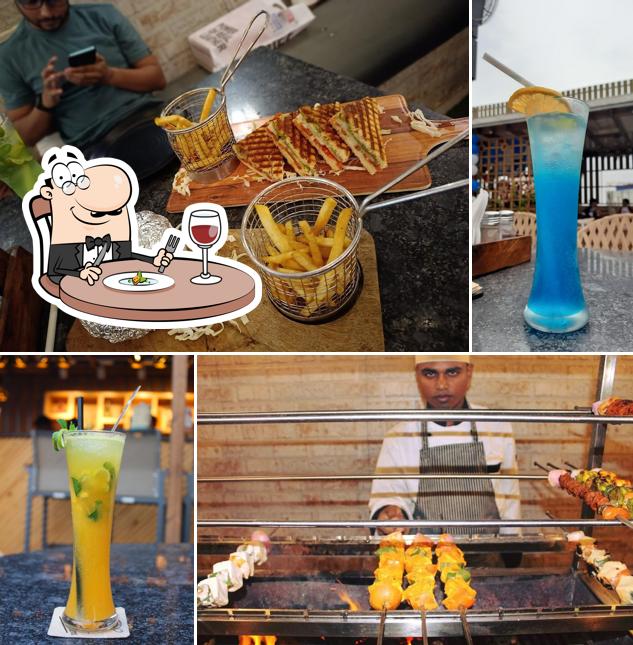 Meals at Level T The Roof Top Lounge