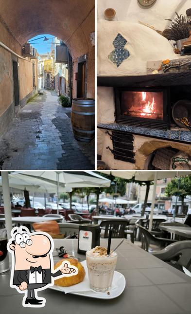 La interni e cibo del ristorante