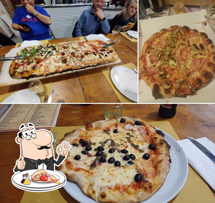 Scegli una pizza a Pizzeria Biancaneve