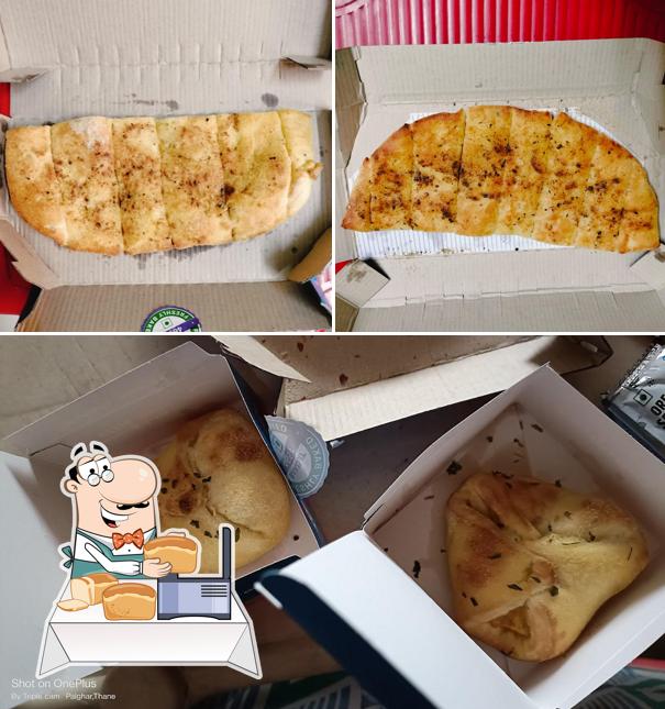 Garlic bread at Domino's Pizza Vishnu Nagar, Palghar