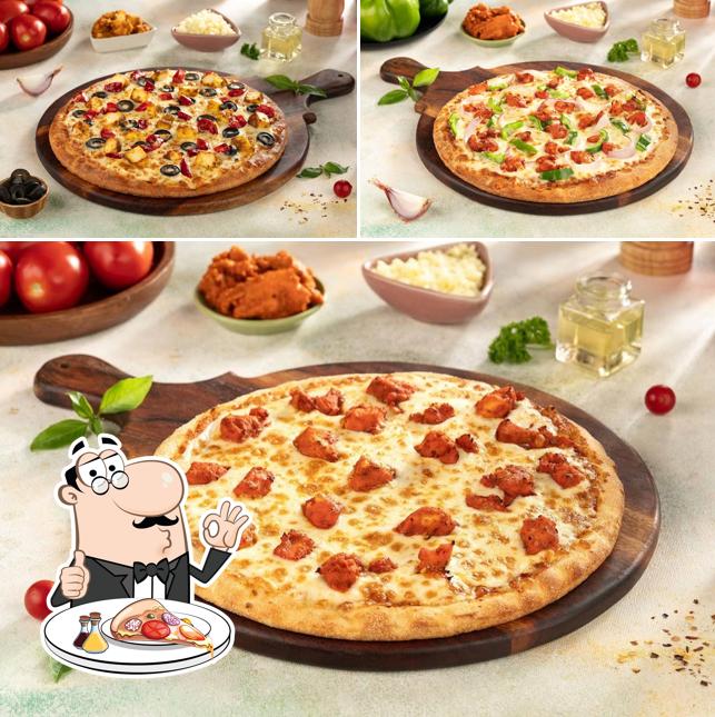 Order pizza at Chicago Pizza - Mau Best Pizza in Mau
