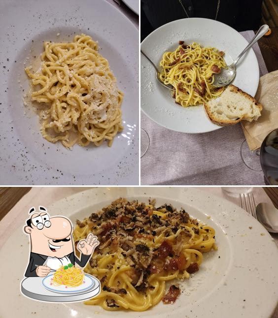 Spaghetti alla carbonara al Antica Trattoria Al Gallinaccio
