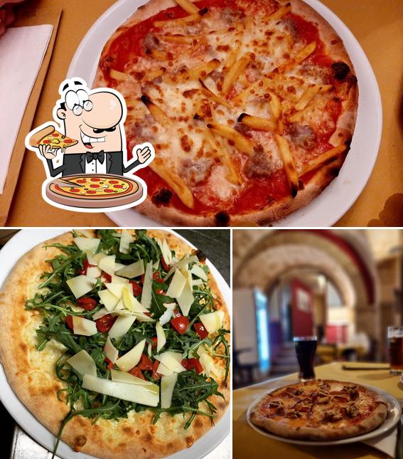 A HANNIBAL PUB, puoi ordinare una bella pizza