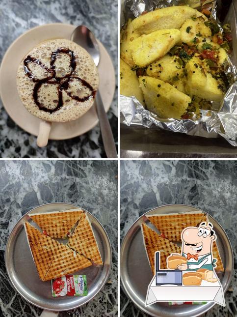 Garlic bread at Crown Pure Veg Restaurant