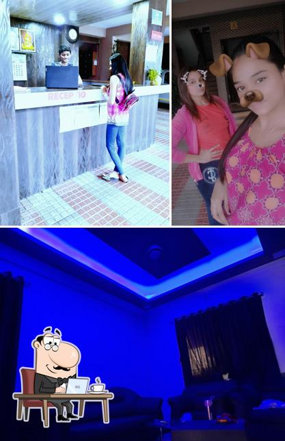 The photo of interior and food at Hotel Sai