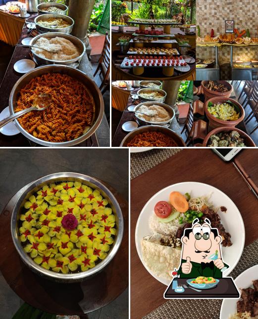 Food at UDAY SUITES - THE GARDEN HOTEL
