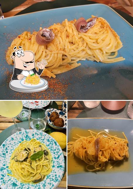 Spaghetti alla carbonara al Gallo Salumeria E Cucina