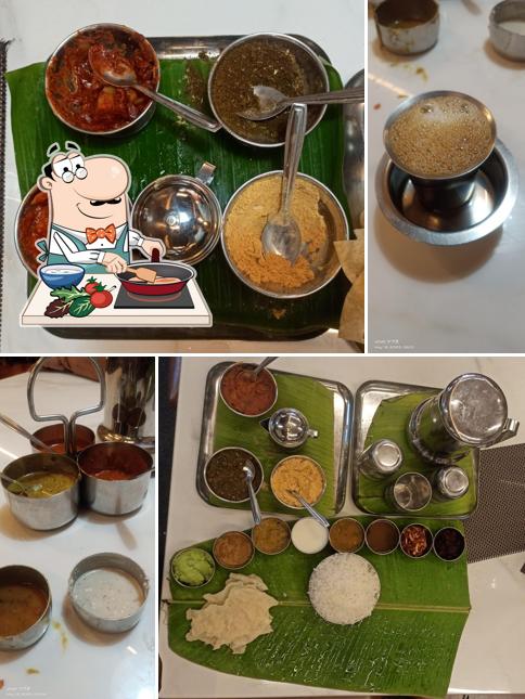 Chicken curry at Hotel Ananda Bhavan
