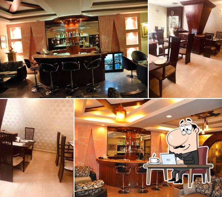 Hotel The Grand Raj