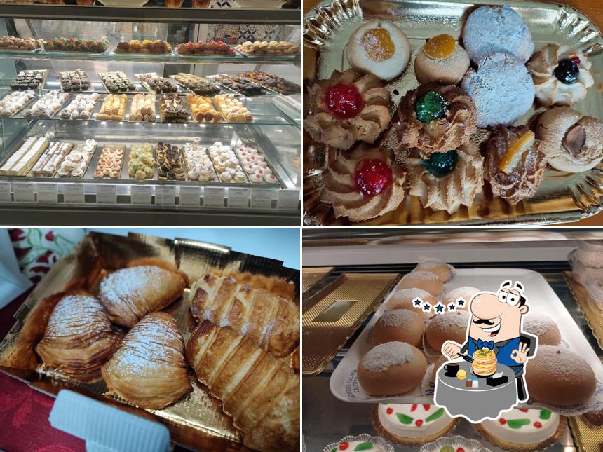 Cibo al Pasticceria Napoletana Ferrero