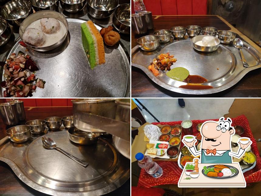 Meals at Manbhavan Premium Thali