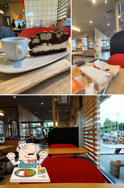 Dai un’occhiata alla foto che raffigura la cibo e interni di McDonald's Asola