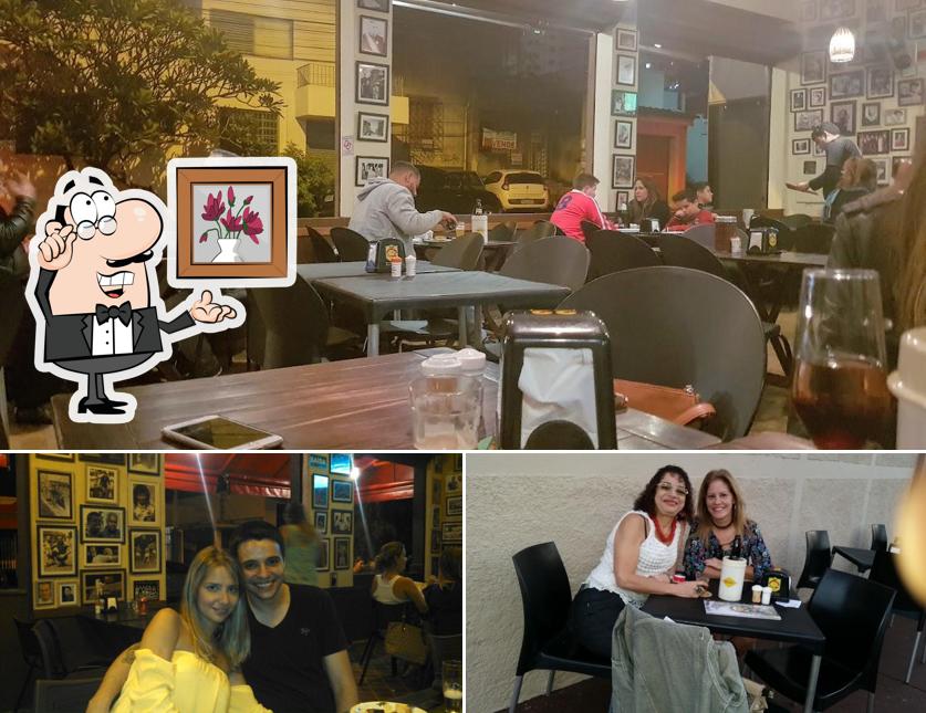 Veja imagens do interior do Bar Chocolate com Pimenta