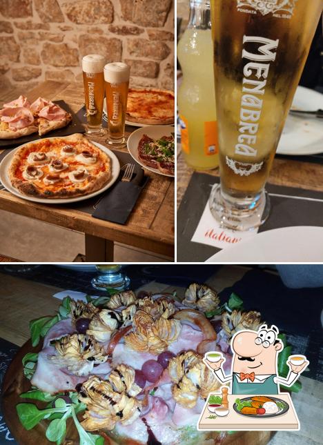 Platti al Pizzeria Antica Santo Stefano