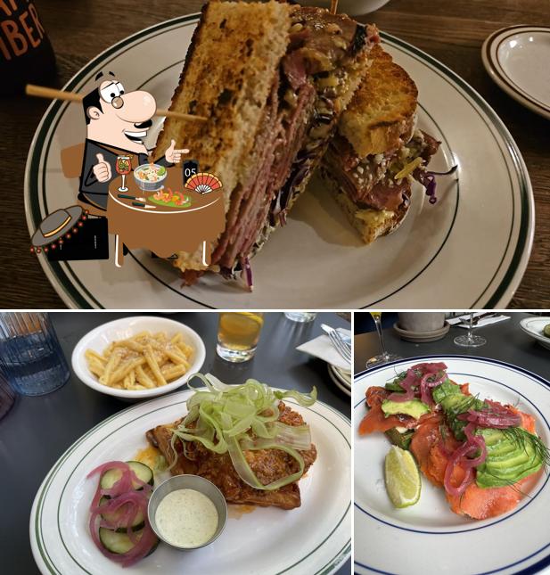 Dai un’occhiata alla foto che mostra la cibo e bevanda di Lou's Comfort Food - Restaurant & Bar