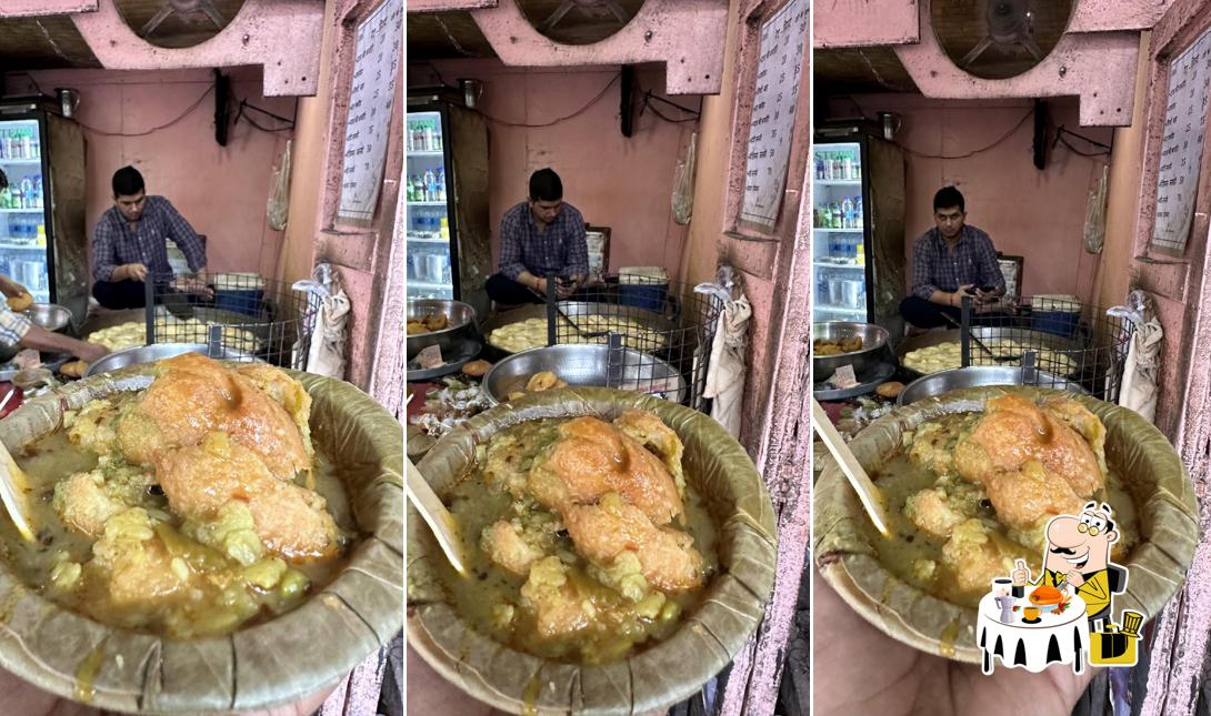 Food at Saini Kachoriwala